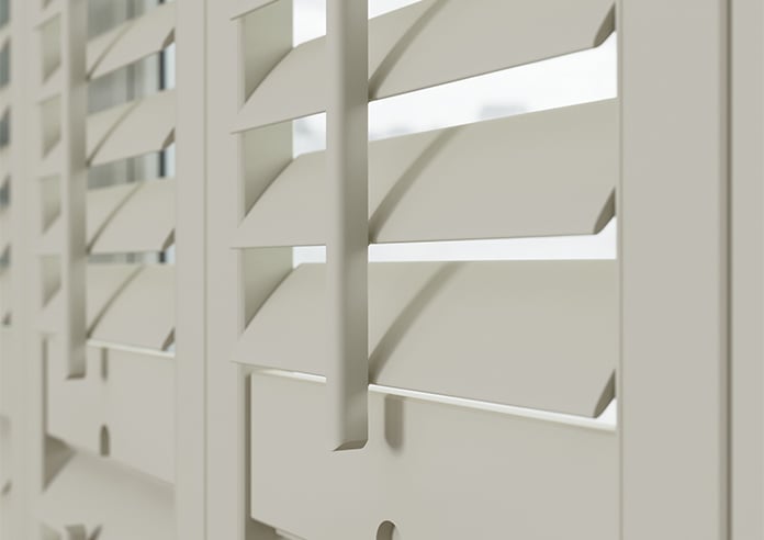 Bromley, Caramel Clay - Cafe Style Plantation Shutter - Image 4